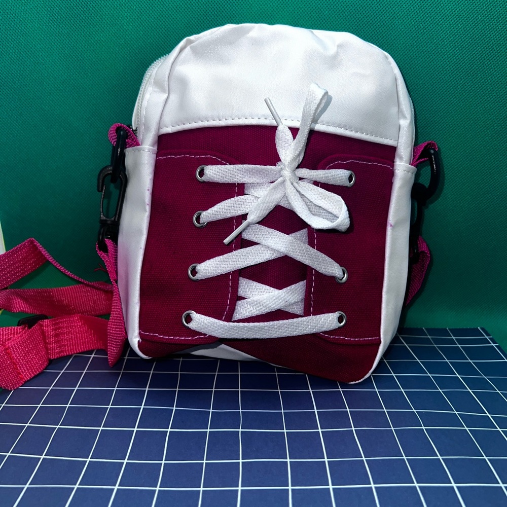 40% Off! For 3 Days!    NWOT - Shoe like bag for kids!!!